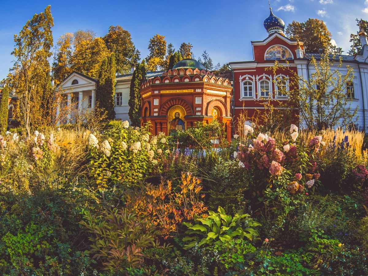 Изборск чудесатый да крепость крылата (Изборск - Печоры)